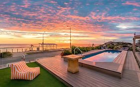 Glenelg Beach House With Private Beachfront Pool